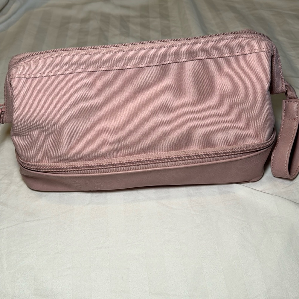 The Dopp Kit in Atlas Pink